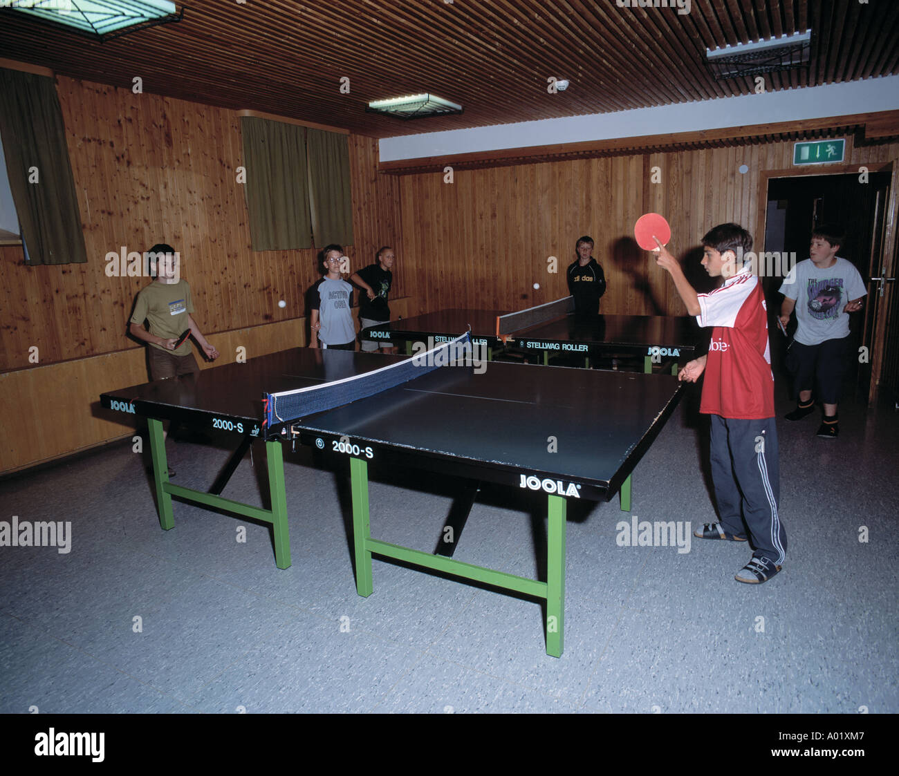 Tischtennisraum hires stock photography and images Alamy