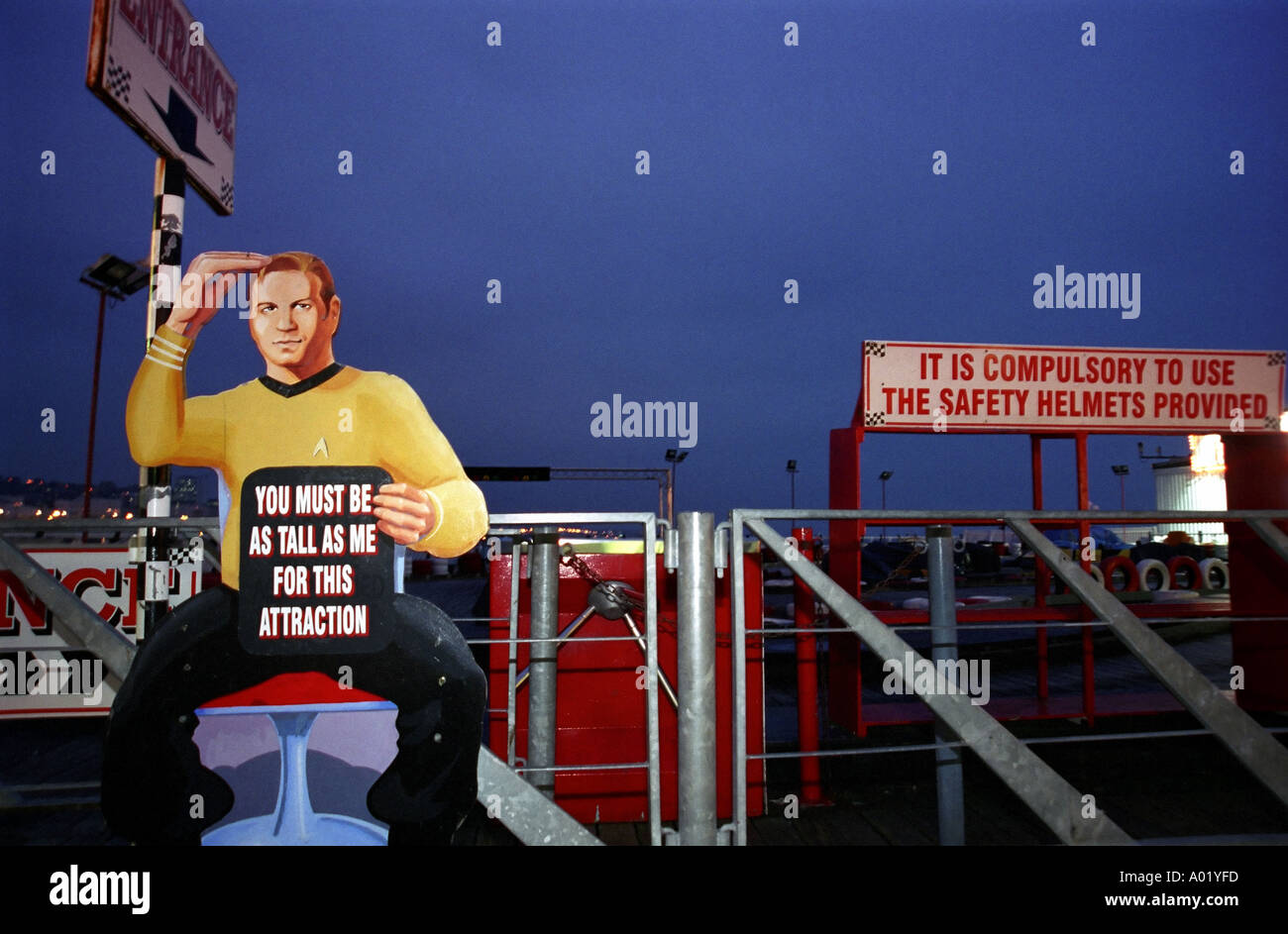 You must be as tall as me to use this attraction Captain James T Kirk fairground sign Stock Photo