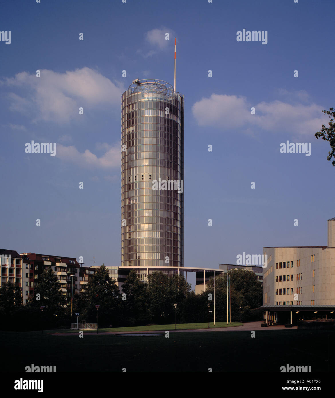 Aaltotheater und Hauptverwaltung von RWE, RWE-Turm, Essen, Ruhrgebiet, Nordrhein-Westfalen Stock Photo