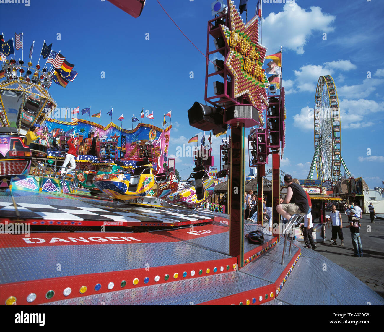 D-Herne, Ruhr area, North Rhine-Westphalia, D-Herne-Crange, Crange Fair, festival, funfair, fairground, free time, leisure time, roundabout, carousel, merry-go-round, Break Dance, Ferris Wheel Stock Photo