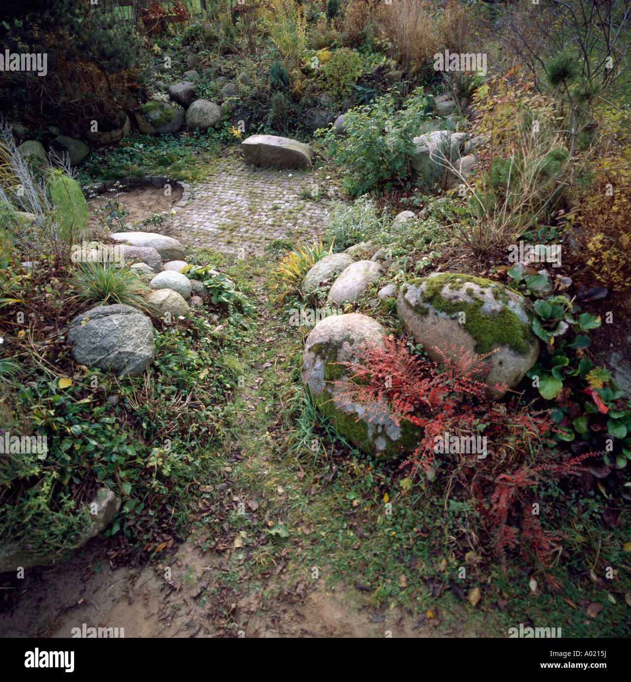 Backyard boulders hi-res stock photography and images - Alamy