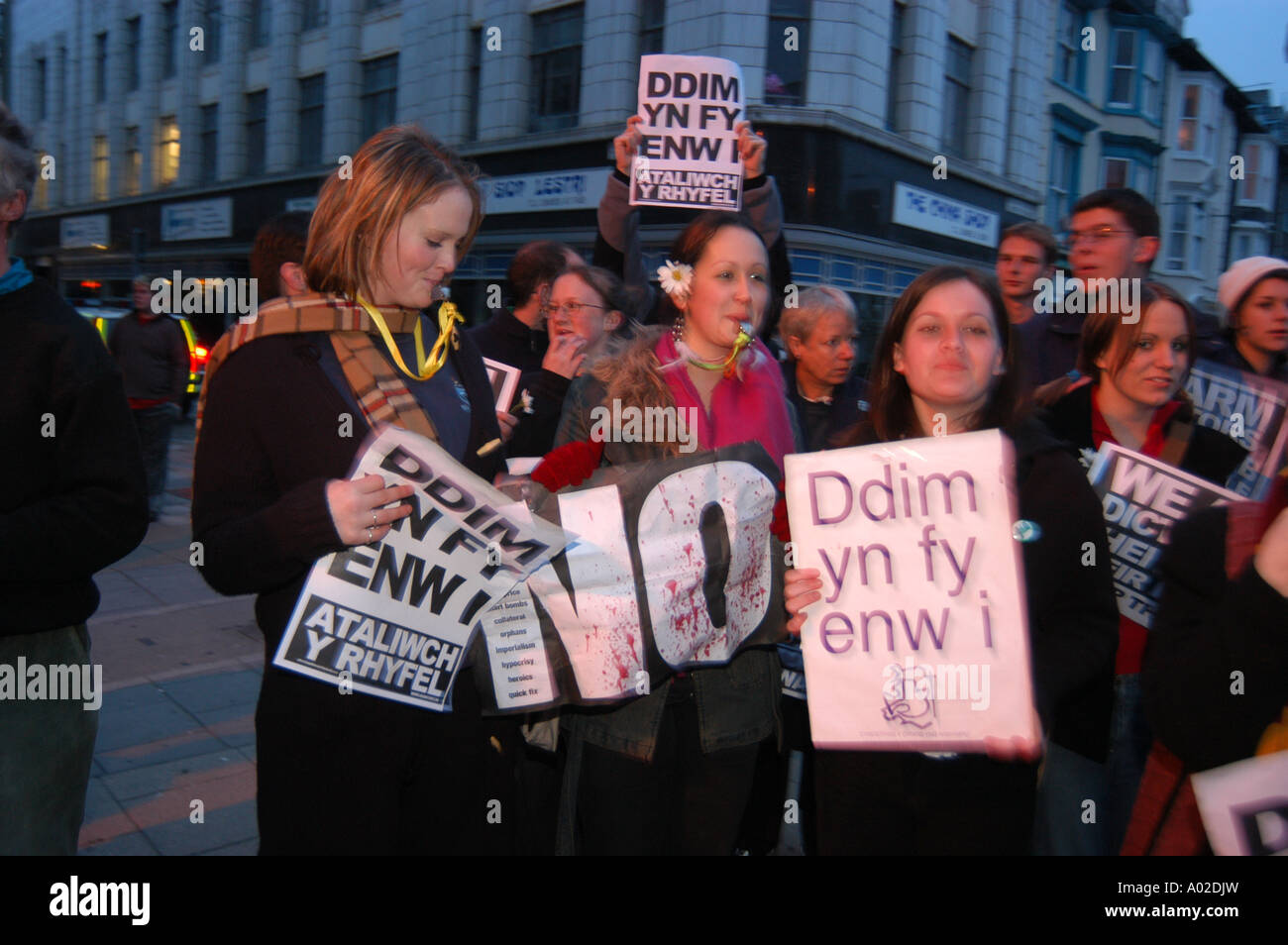ddim yn fy enw i welsh for 'not in my name' women protesters against the Iraq war 2003 Aberystwyth Ceredigion wales UK Stock Photo