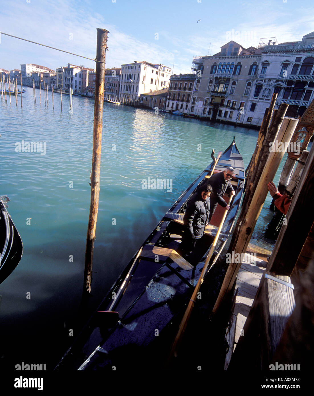 Gondola traghetto point venice hi-res stock photography and images - Alamy
