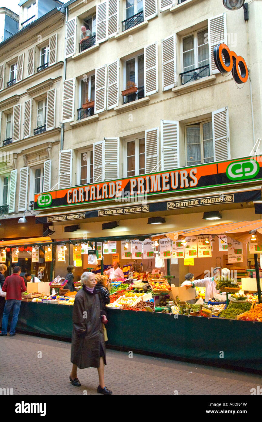 Market street rue de Levis in 8th arrodissement of Paris the capital of  France EU Stock Photo - Alamy