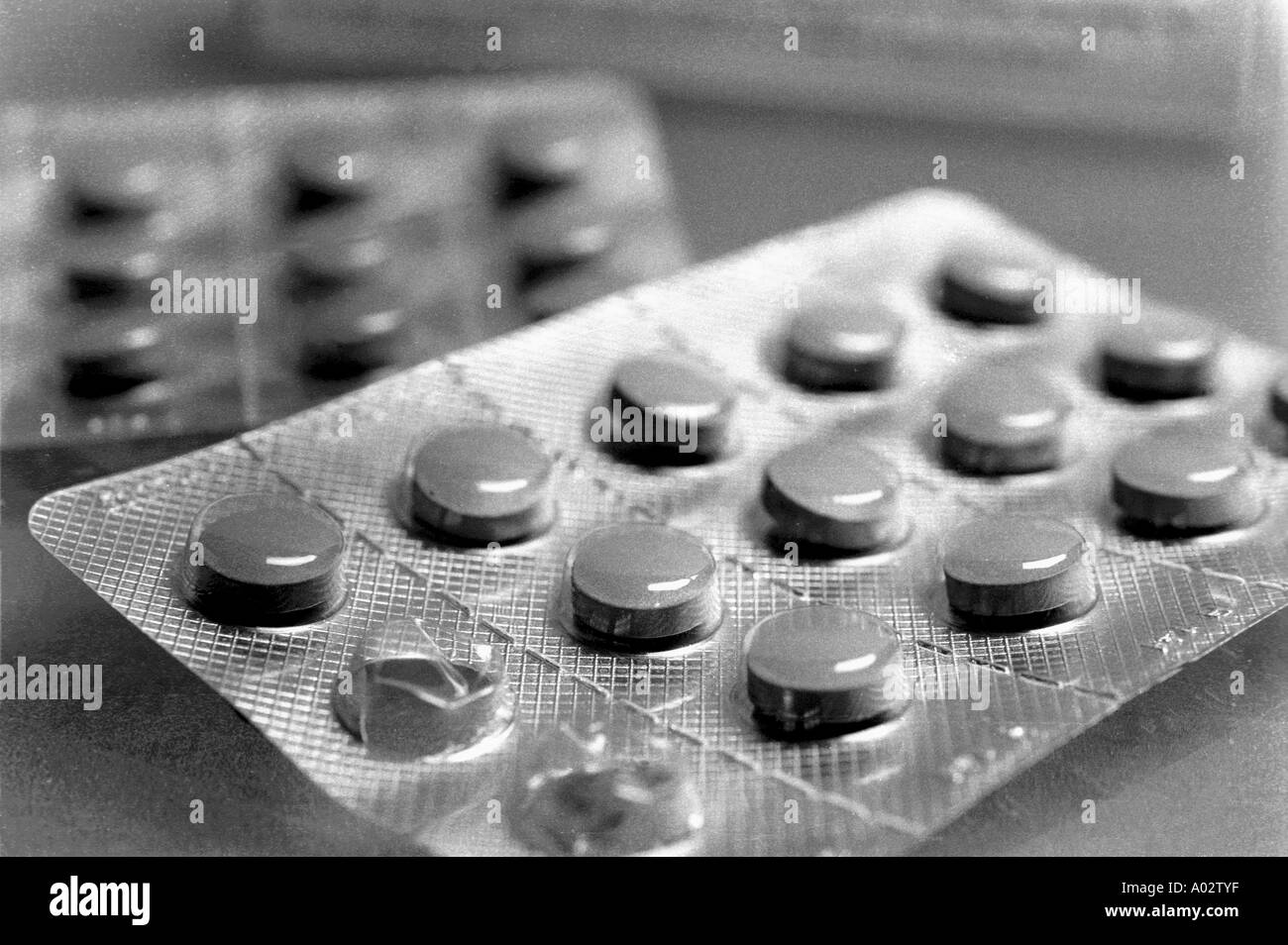 Two tablets of aspirin Stock Photo Alamy