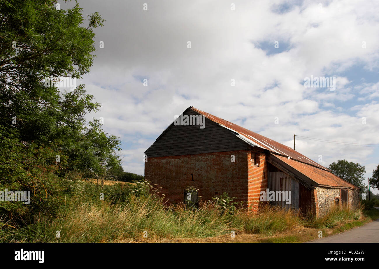 Barn restoration hi-res stock photography and images - Alamy