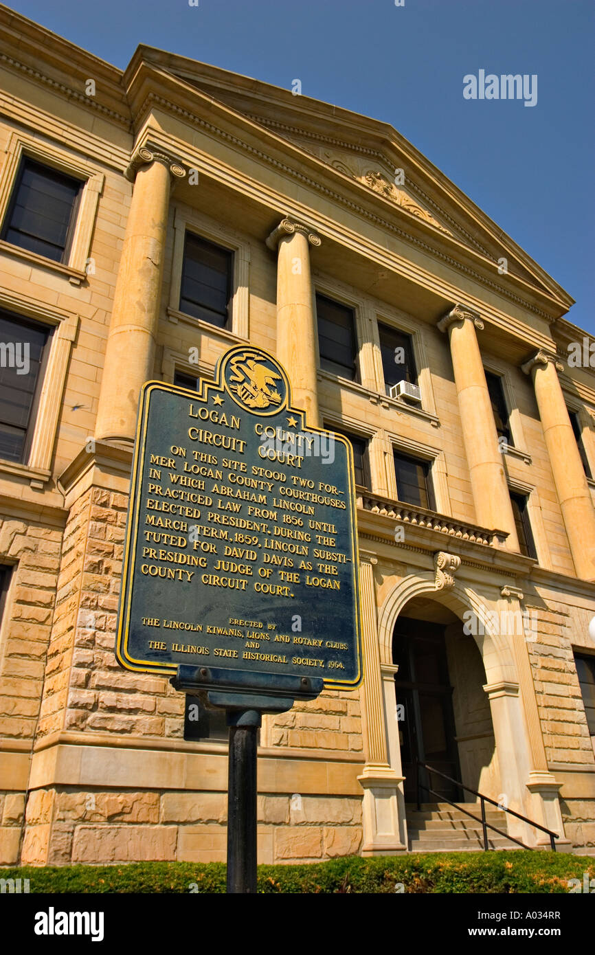 ILLINOIS Lincoln Logan County courthouse square sign in small town