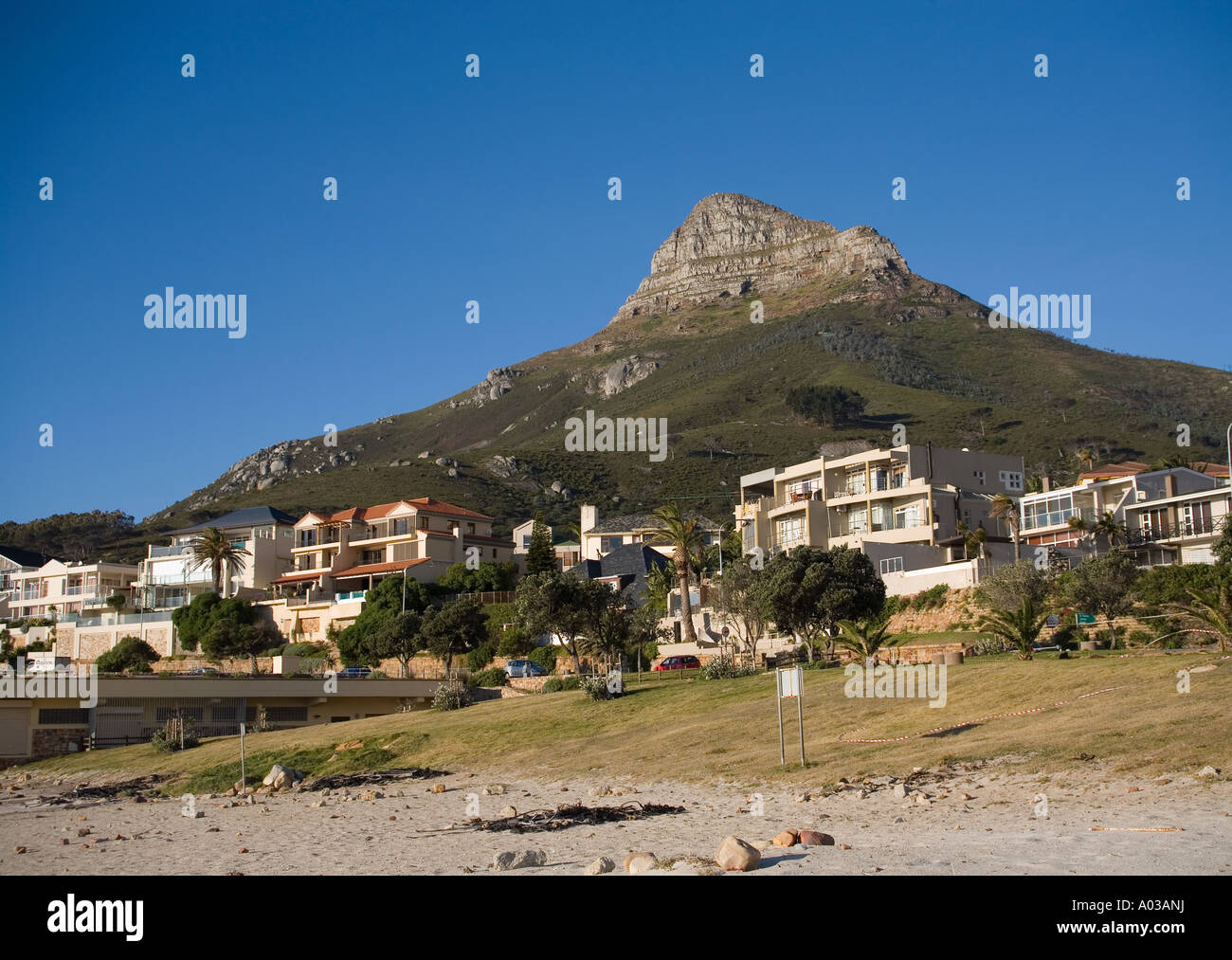 lions head mountain peak cape town Stock Photo Alamy