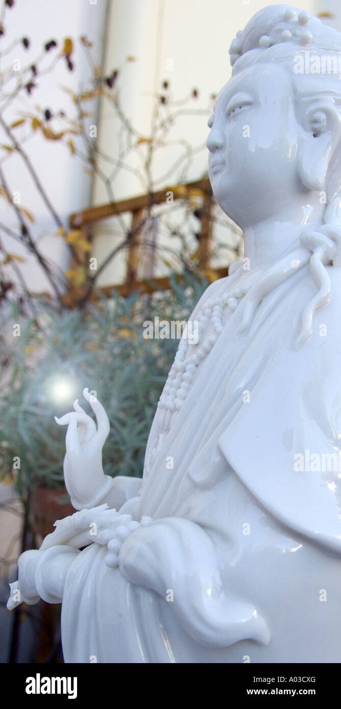 Guan Yin statue Stock Photo Alamy