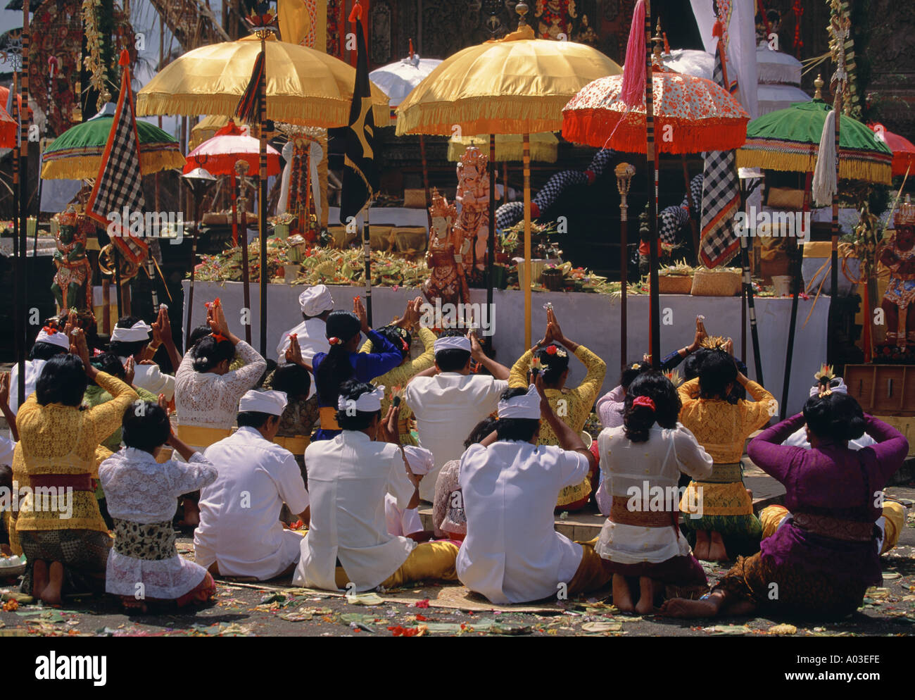 Altar temple in bali hi-res stock photography and images - Alamy