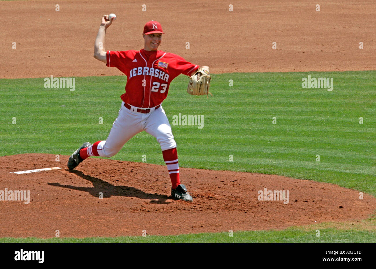 College baseball player hi-res stock photography and images - Alamy