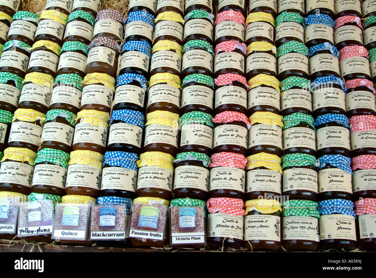 Preserve jam cupboard hi-res stock photography and images - Alamy