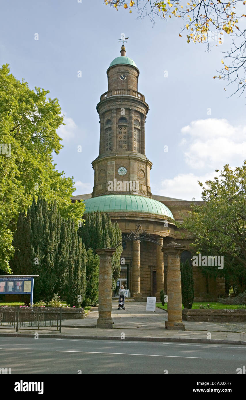 Parish church, Banbury Stock Photo - Alamy