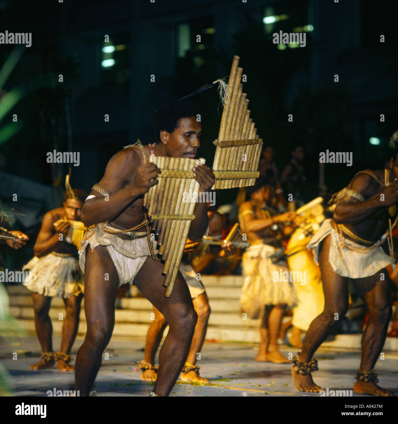 Traditional dancing solomon islands hires stock photography and images