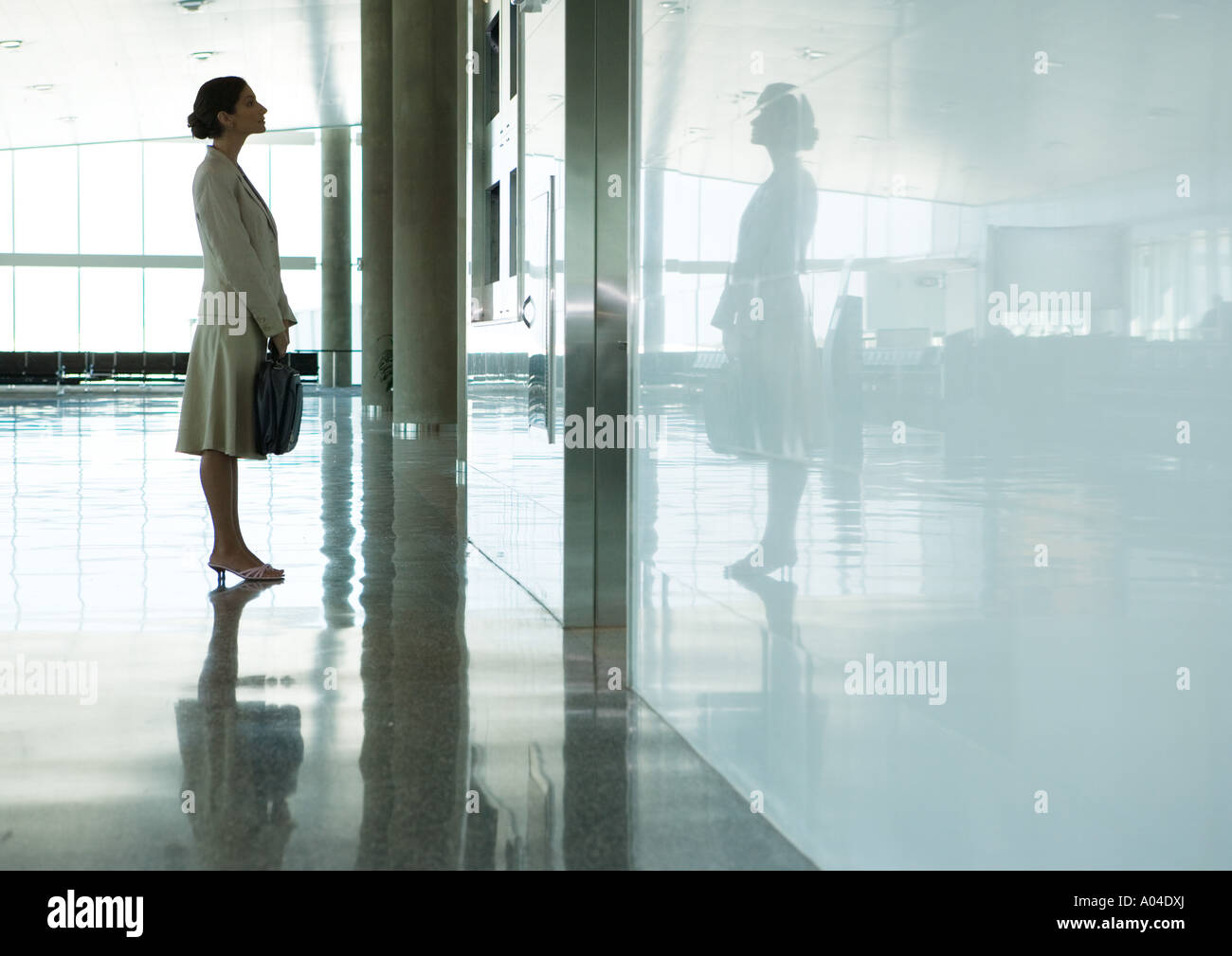 Concourse Hall High Resolution Stock Photography and Images - Alamy