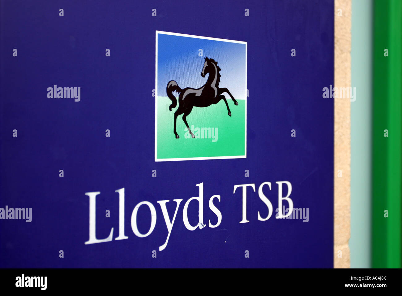 Lloyds Tsb Bank Hi res Stock Photography And Images Alamy lloyds-tsb-bank-hi-res-stock-photography-and-images-alamy