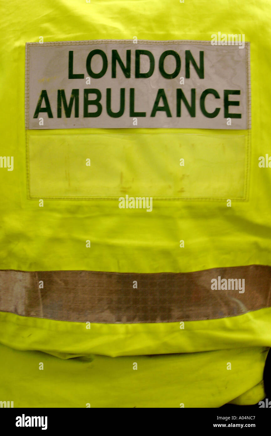 Ambulance staff hi-res stock photography and images - Alamy