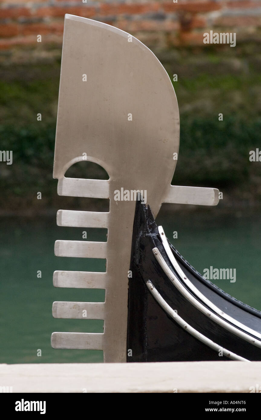 Venice gondola close up hi-res stock photography and images - Alamy