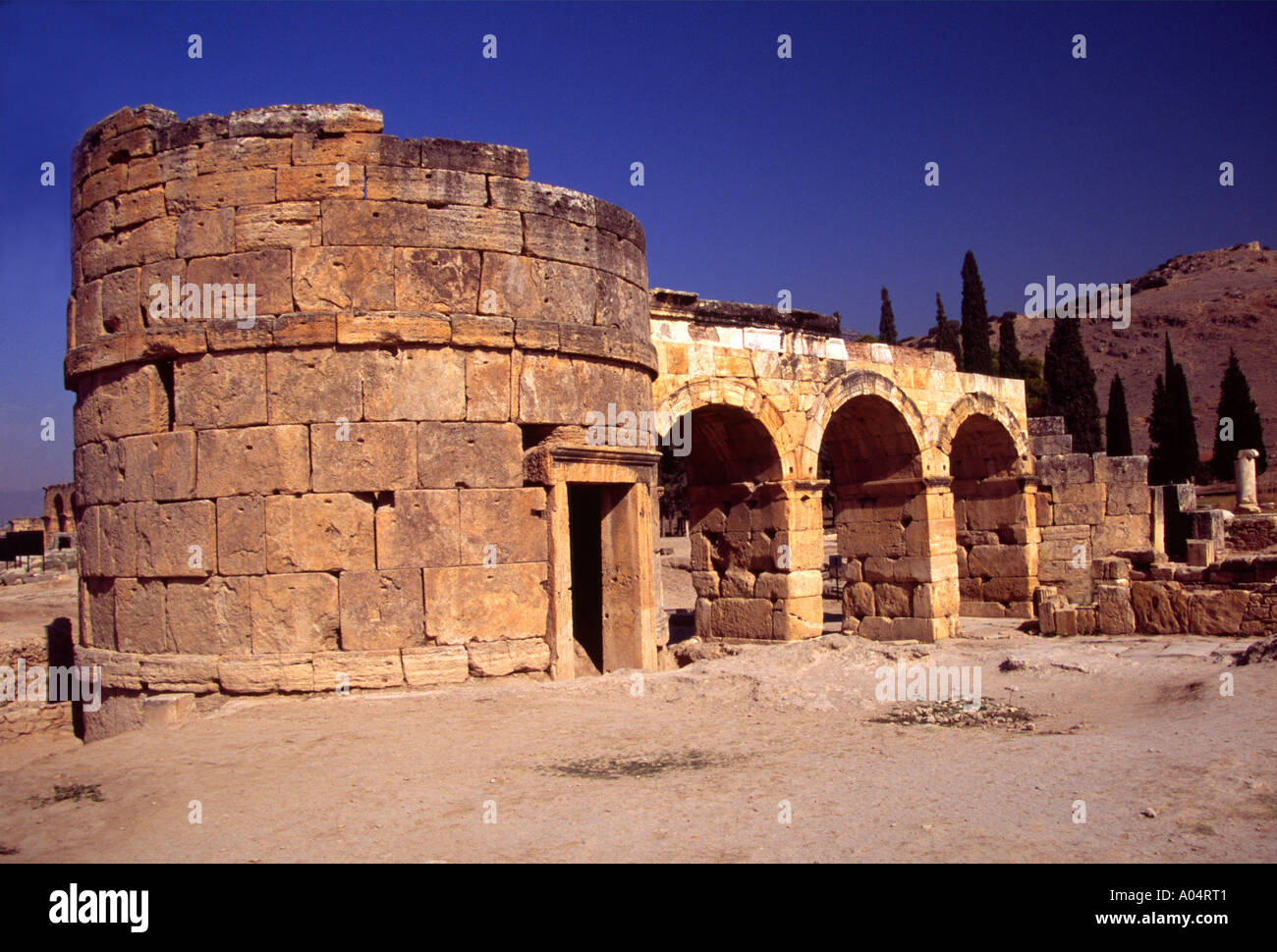 ruins of Frontinus Gate, Hierapolis, turkey Stock Photo - Alamy