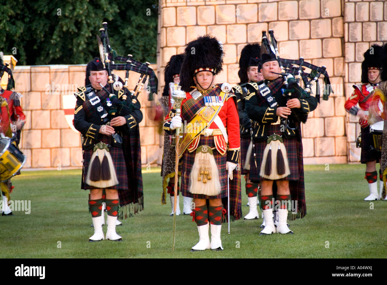 royal scots dragoon guards pipes and drums