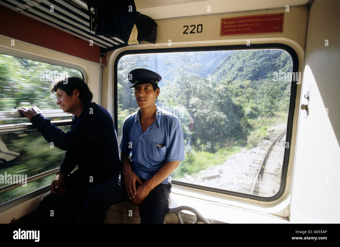 Machu piccu train hi-res stock photography and images - Alamy