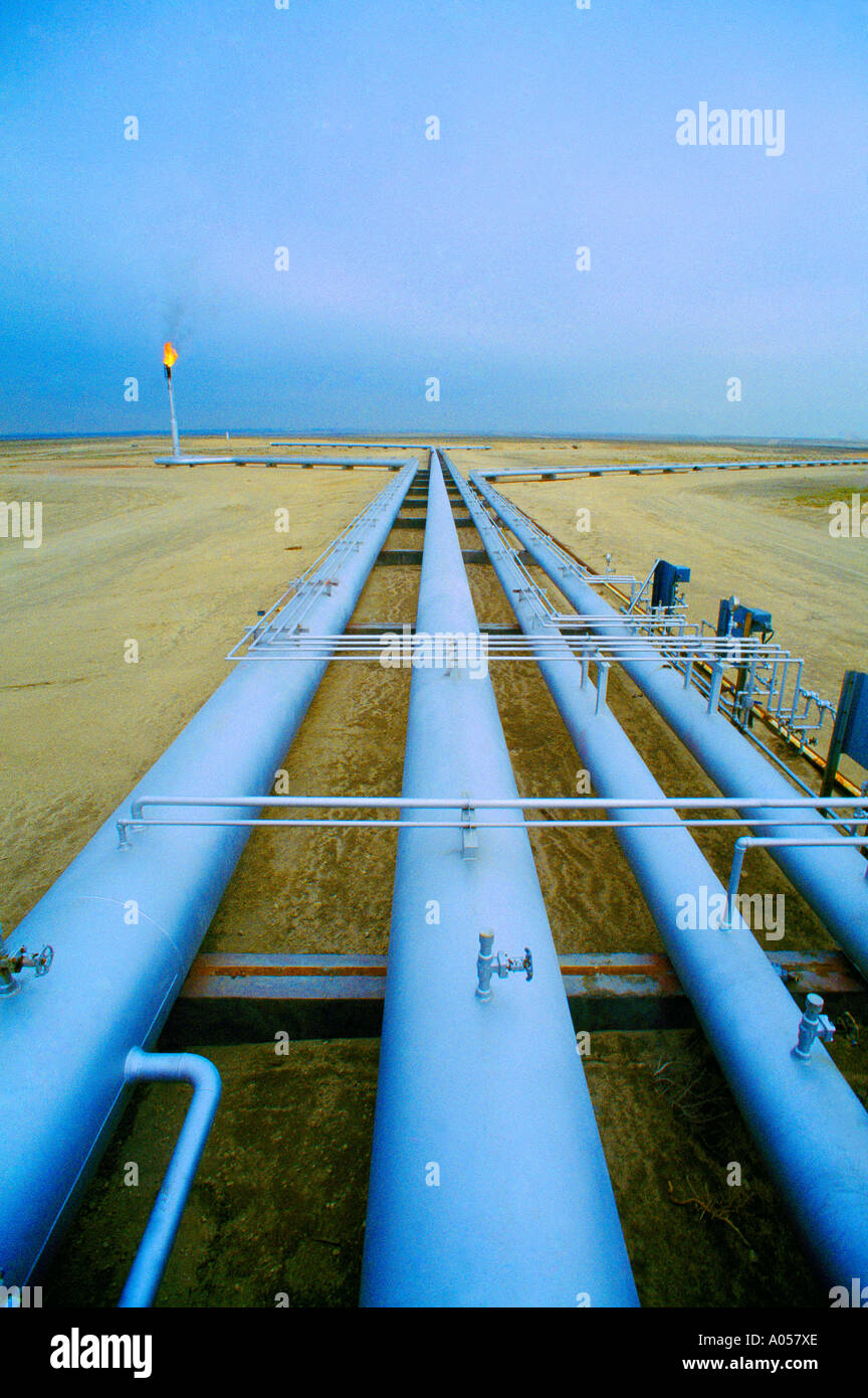 Kuwait oil field hires stock photography and images Alamy