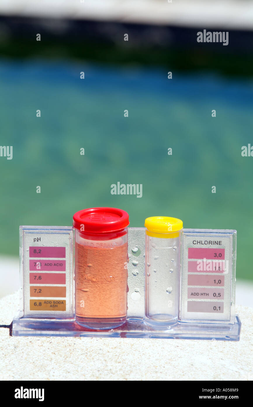 Swimming pool colour comparison sample testing kit Stock Photo Alamy