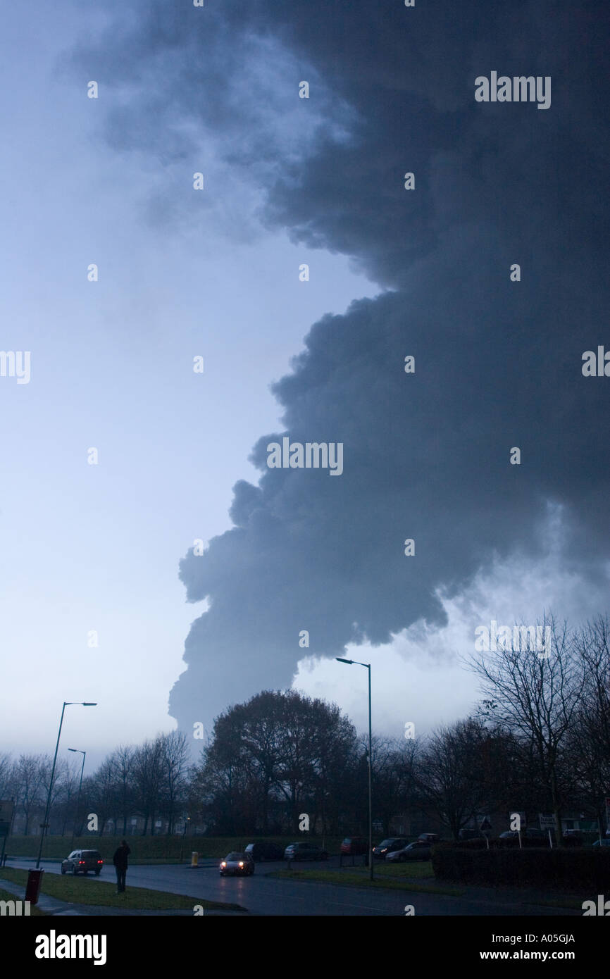 Smoke Ploom from Buncefield Oil Depot Fire Hemel Hempstead