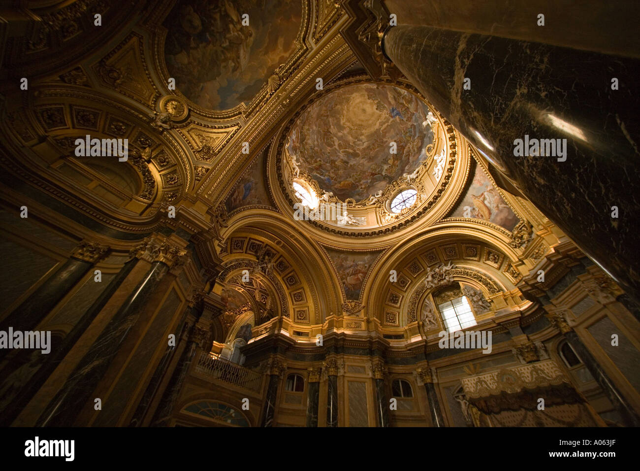 El palacio real de hi res stock photography and images Alamy