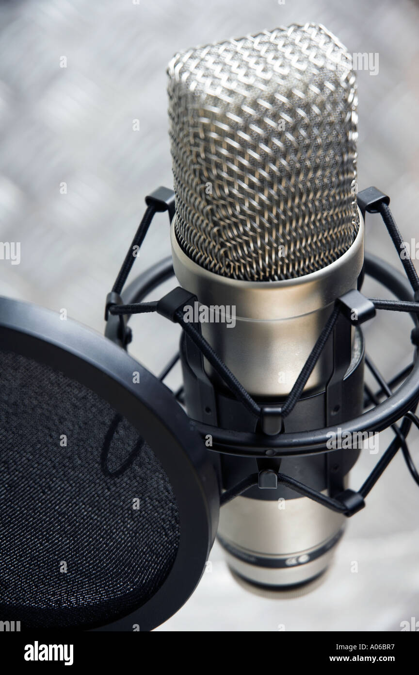 Rode Nt1-a Condenser Microphone Stock Photo - Alamy