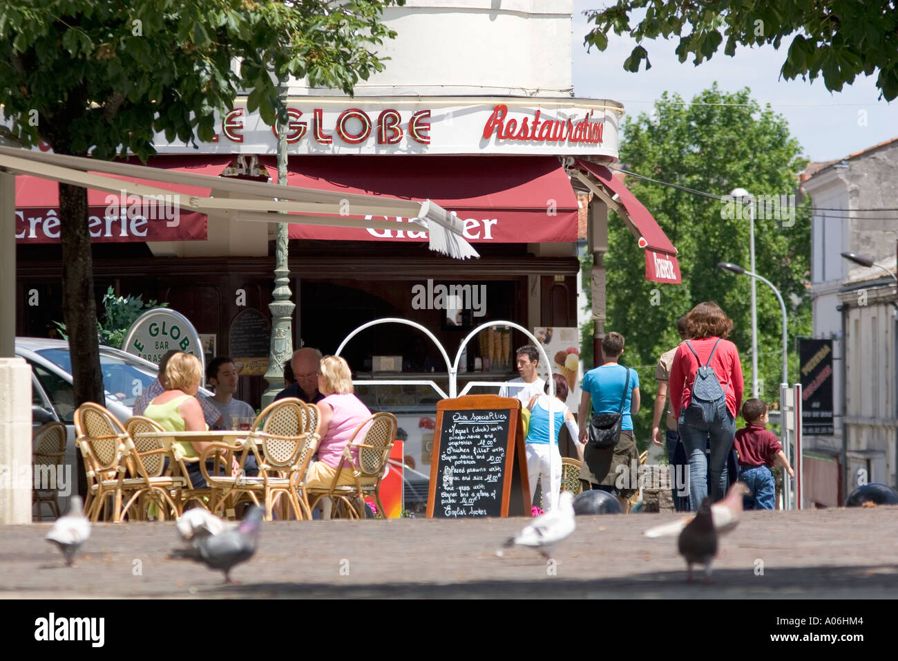 Cognac france cafe hi-res stock photography and images - Alamy