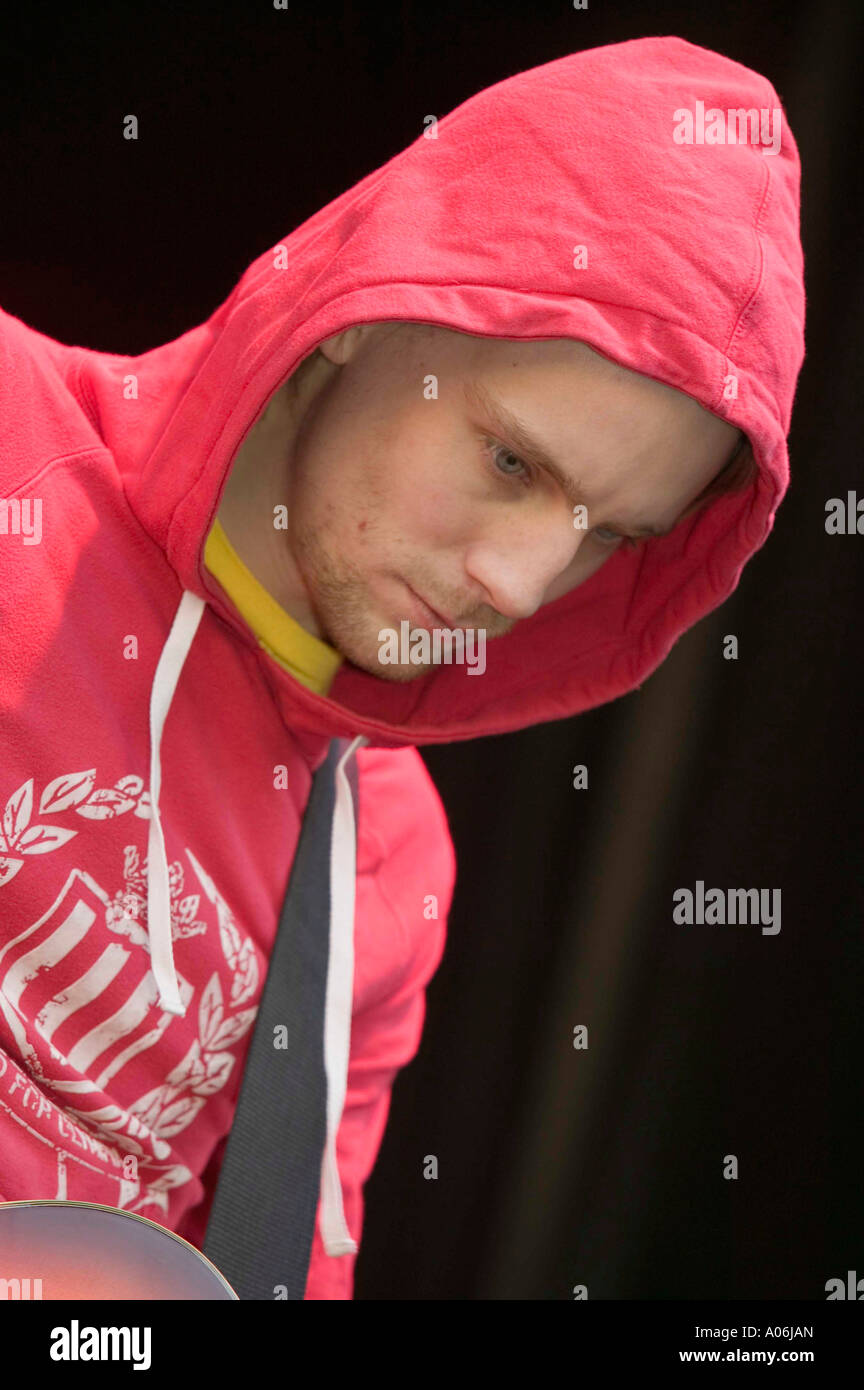 Razorlight performs at the I Count climate change rally in Trafalgar ...