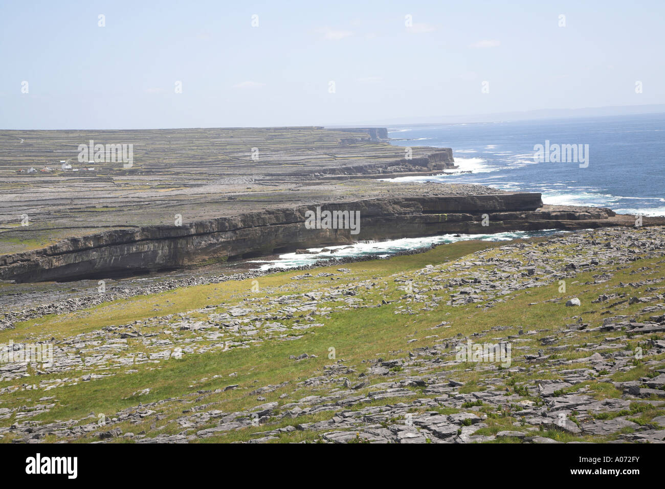 Dun aengus hill fort hi-res stock photography and images - Alamy