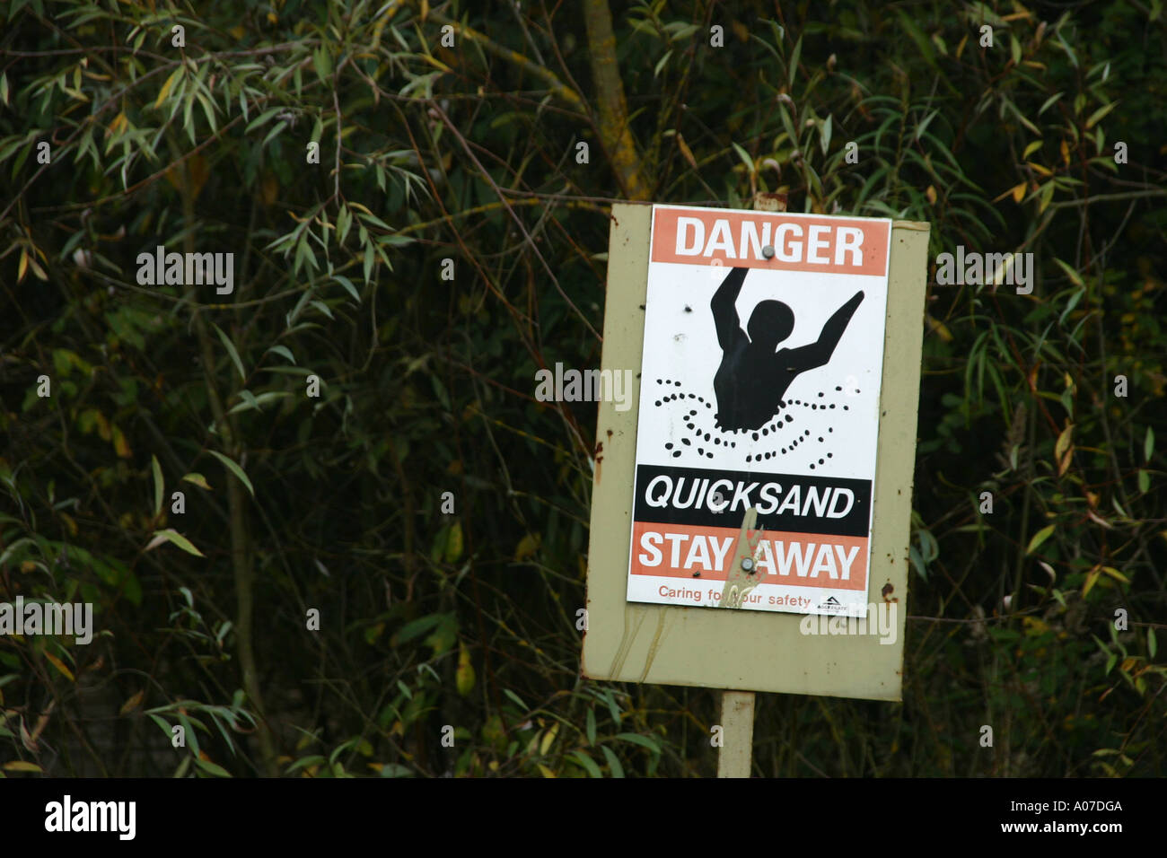 Quicksand Warning Sign Little Paxton Quarry Cambridgeshire England Stock Photo Alamy