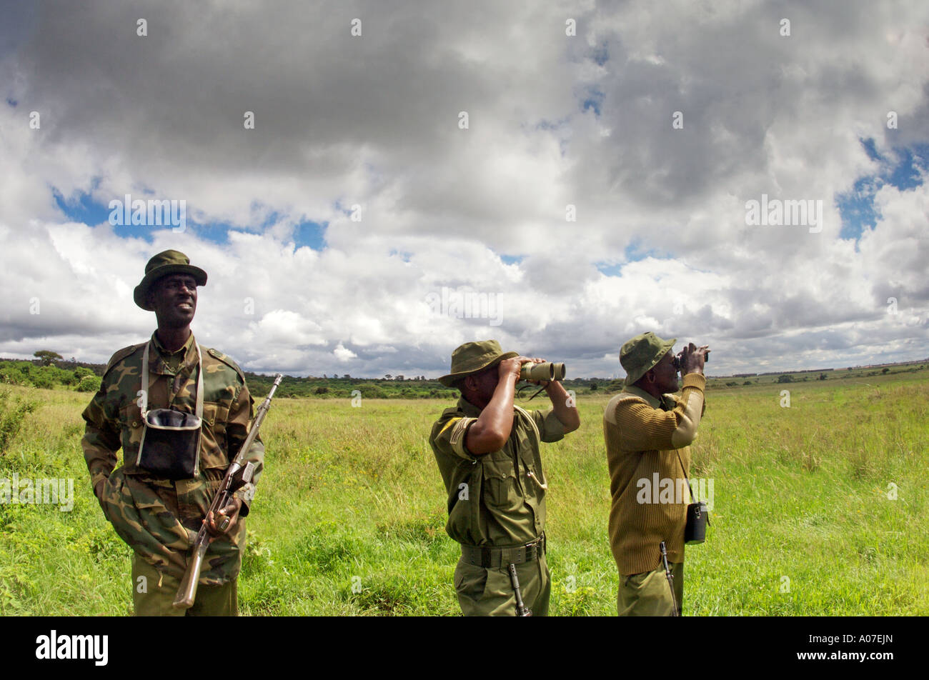 Kenya wildlife service kws rangers hi-res stock photography and images ...