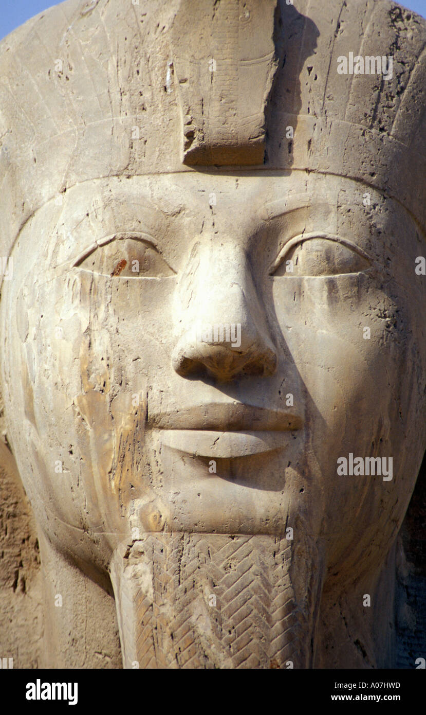 Statue of Pharaoh Ramses II in Memphis, Egypt Stock Photo - Alamy