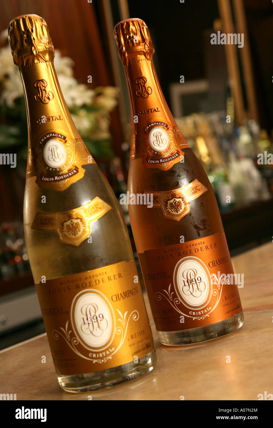 Cristal champagne hires stock photography and images Alamy