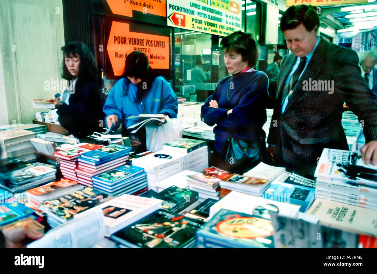 Paris France, Mixed Diverse Group of French Adults, Shopping in Street