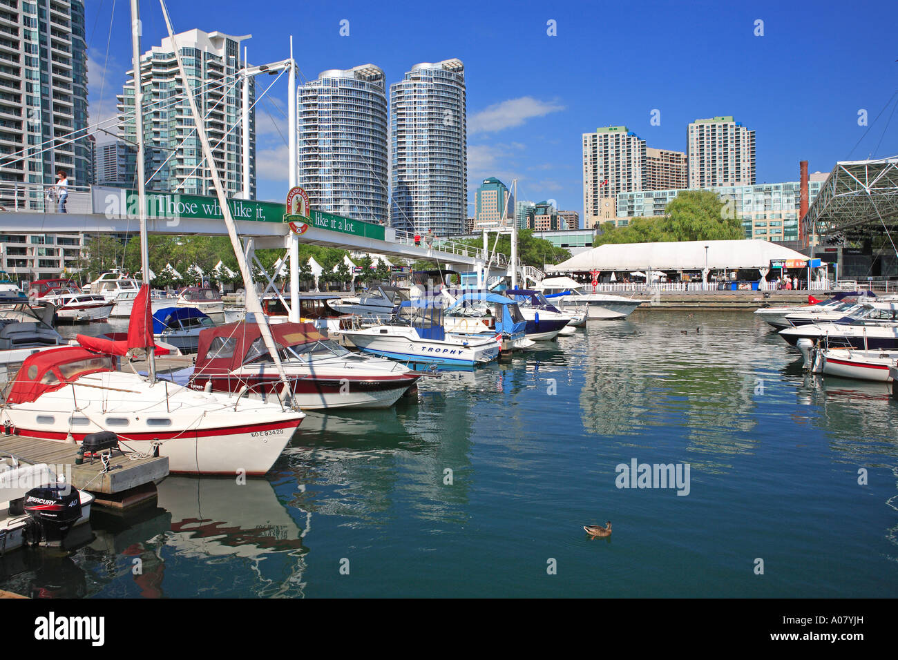 Toronto, Marina, Queens Quay West Stock Photo Alamy
