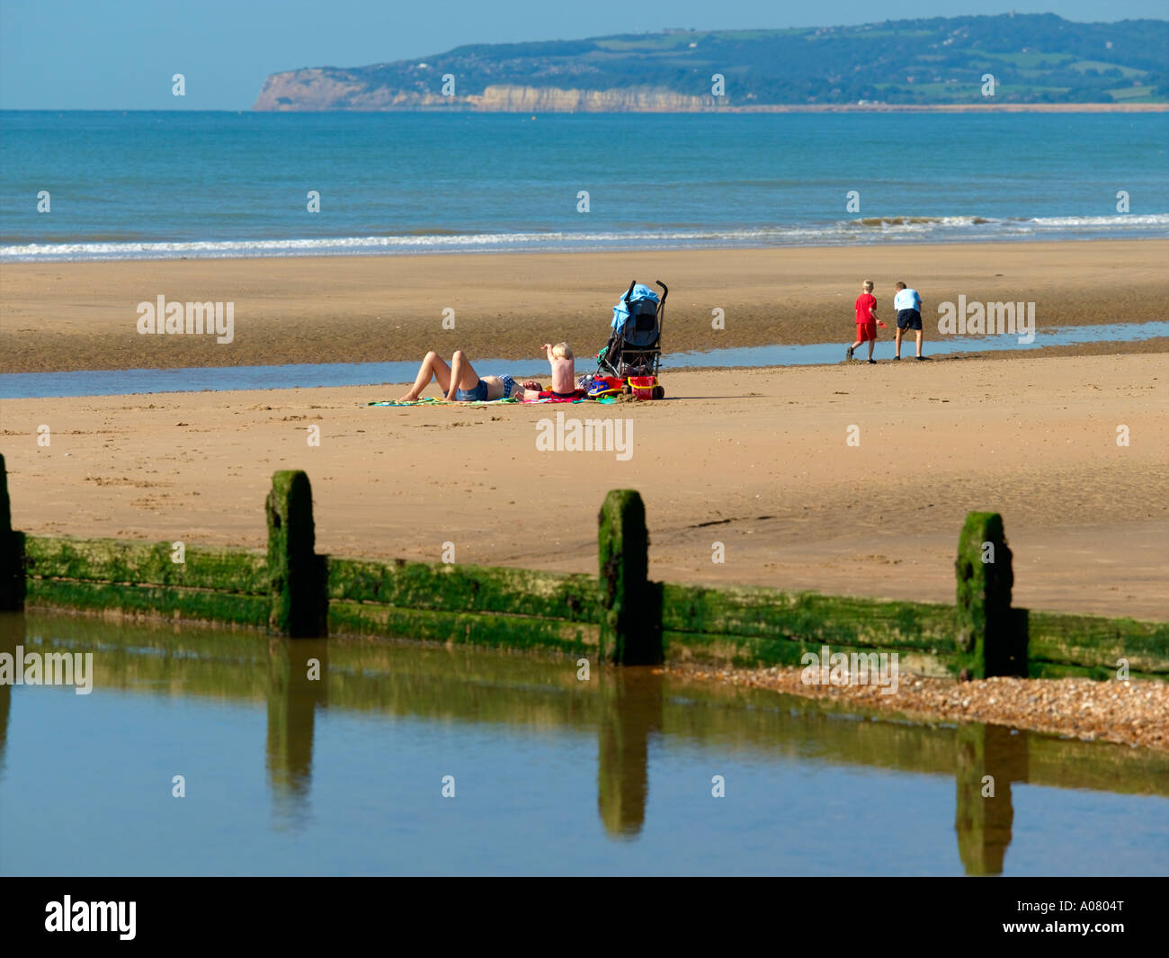 Camber sands beach family hi-res stock photography and images - Alamy