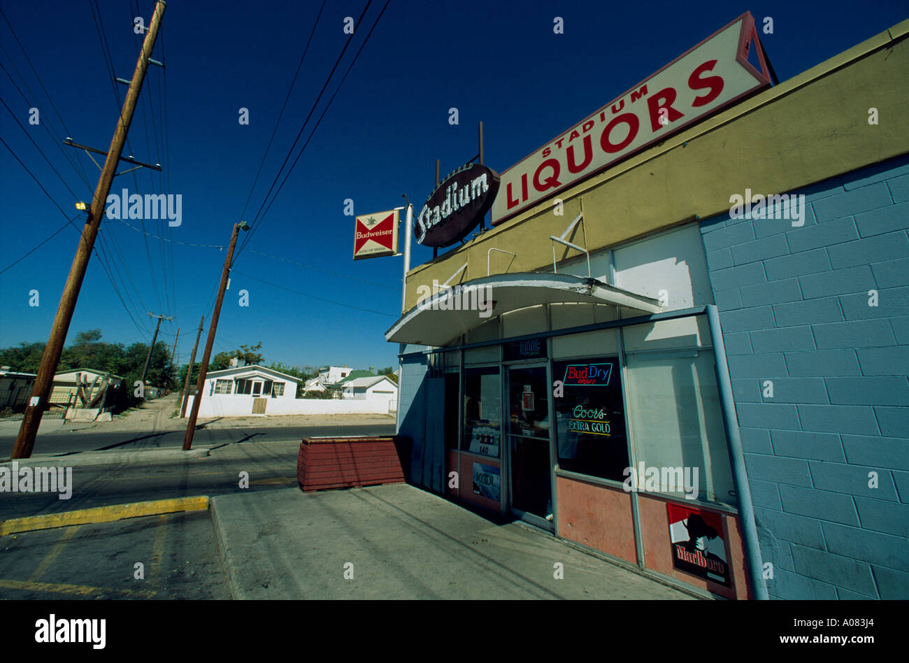 Liquor store in Albuquerque Stock Photo Alamy