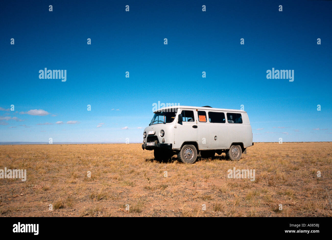 Oct 10, 2006 Old Russian 4WD in Outer Mongolia's Gobi desert Stock Photo