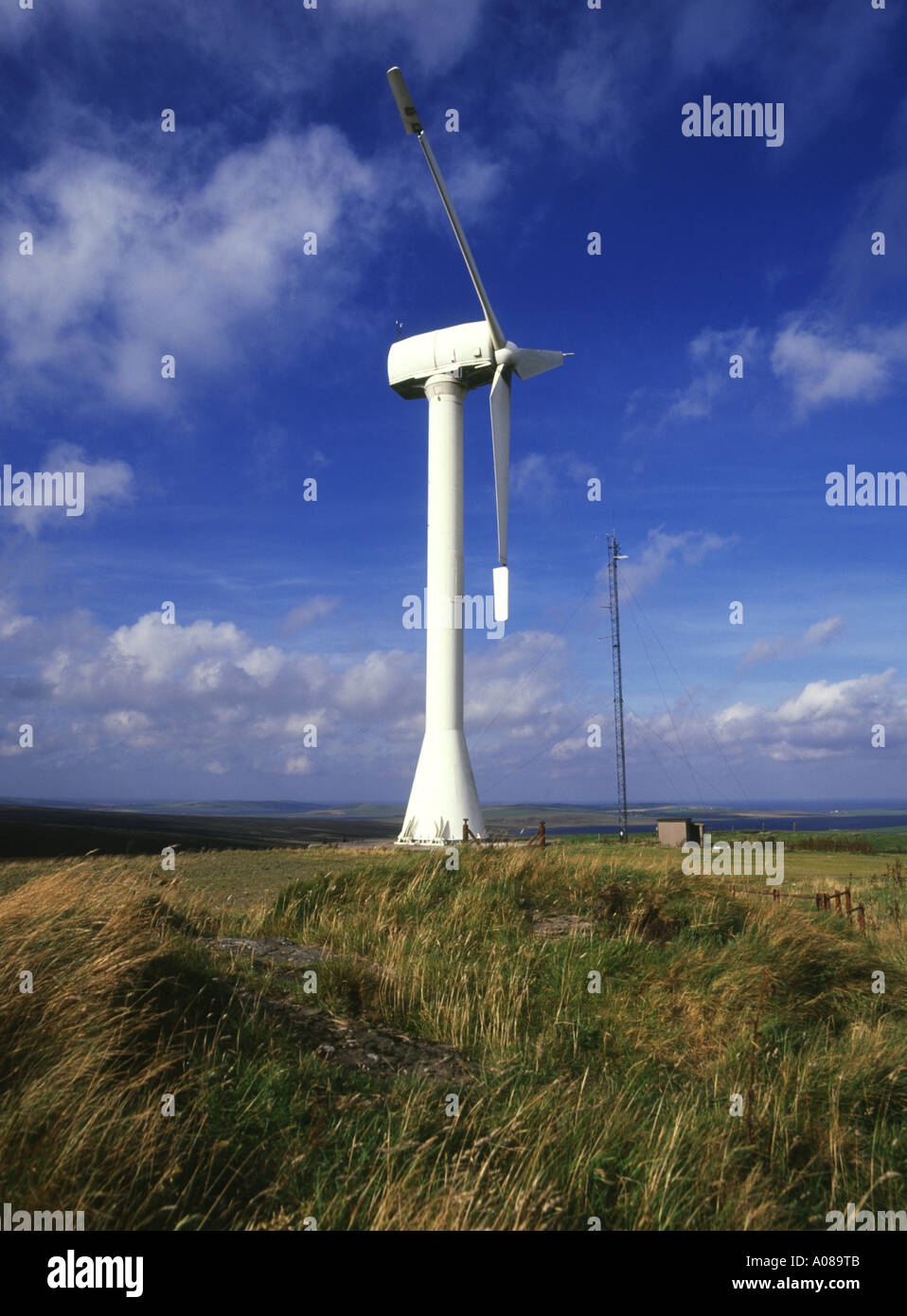 dh Burgar hill Orkney WIND TURBINE UK Experiential Howden 300kw wind turbine  uk energy power scotland Stock Photo