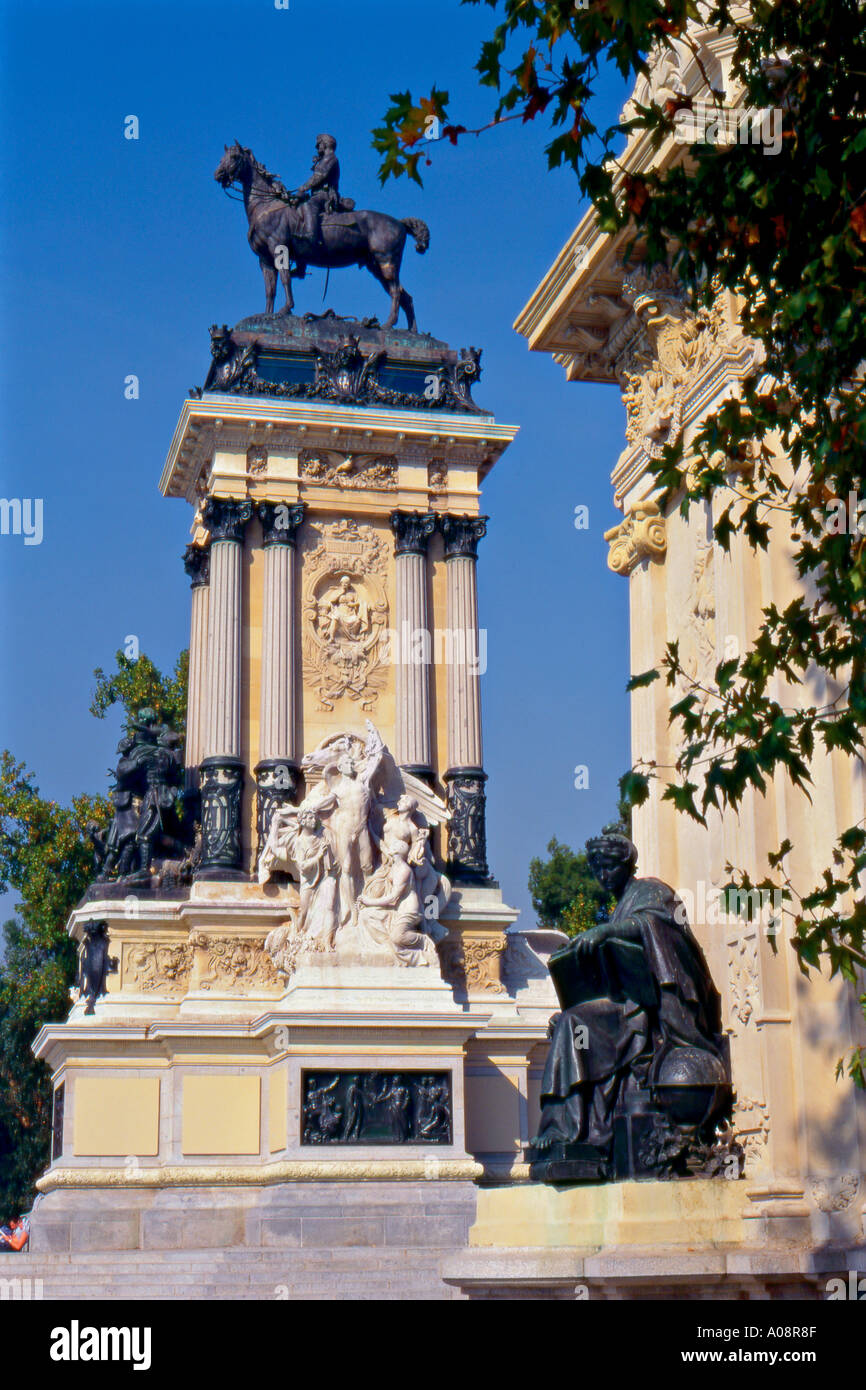 Monumento a Alfonso X11, Parque del Buen Retiro,Madrid Stock Photo