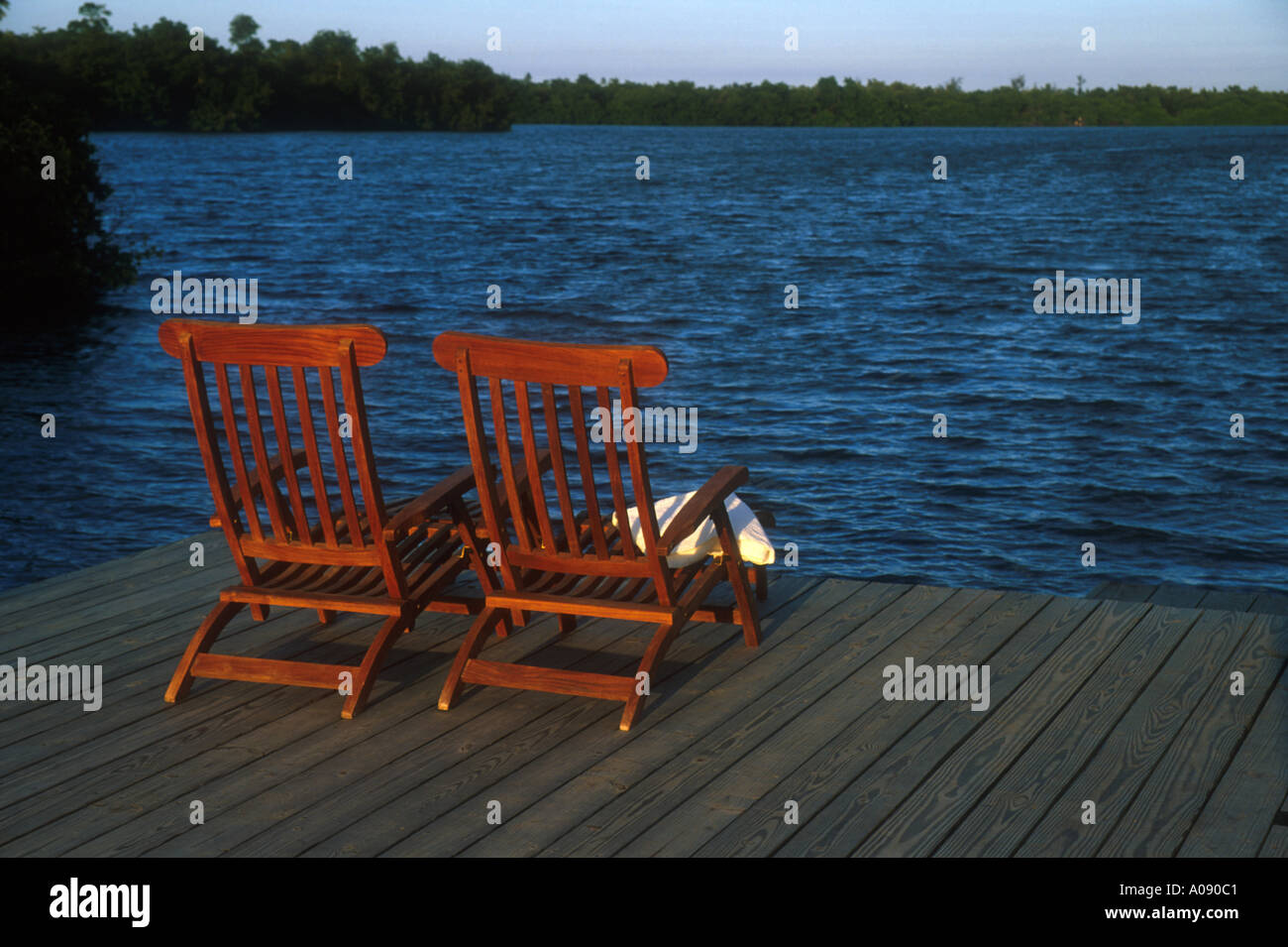 Classic deck chairs hi-res stock photography and images - Alamy