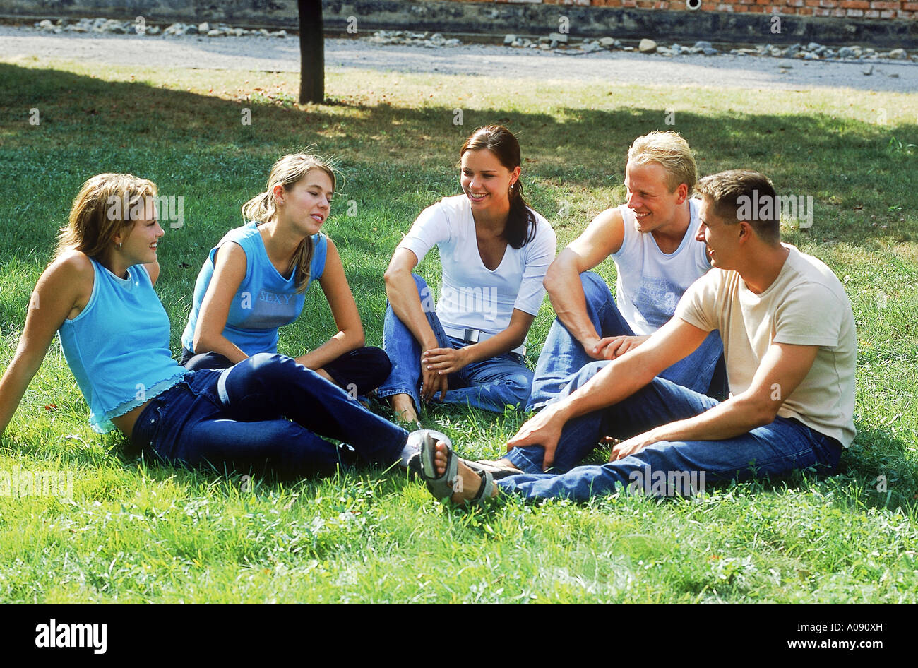 Group of young people shadow hi-res stock photography and images - Alamy