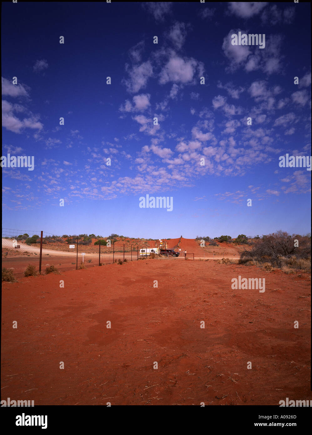 Dingo fence australia hires stock photography and images Alamy