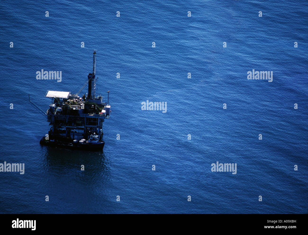 Santa barbara oil rig hi-res stock photography and images - Alamy