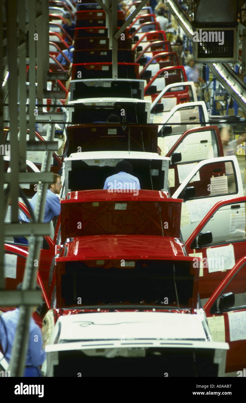 Overhead view of Nissan trucks near end of assembly line in Symrna Tennessee Stock Photo