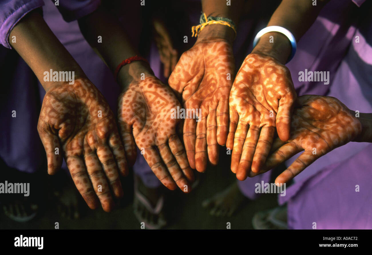 Henna hands Delhi India Stock Photo